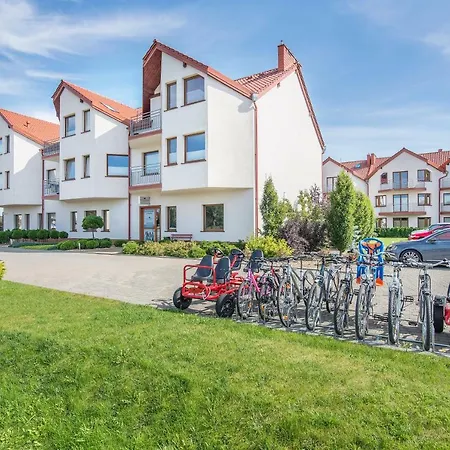 Baltic Korona - E17 Апарт-отель Дарлувко