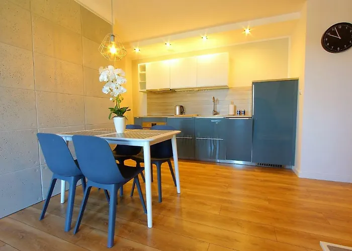 Baltic Korona - E17 Apartahotel *